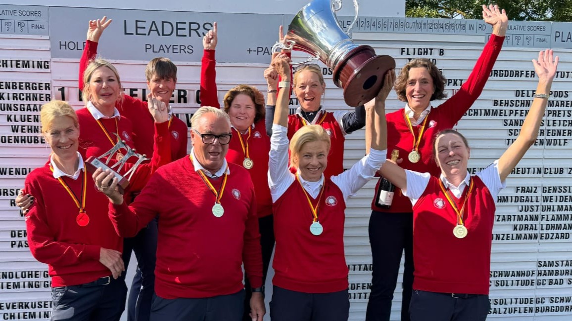 Die Spielerinnen des Krefelder GC haben ihren Titel bei den Deutschen Mannschaftsmeisterschaften der AK 50 verteidigt.