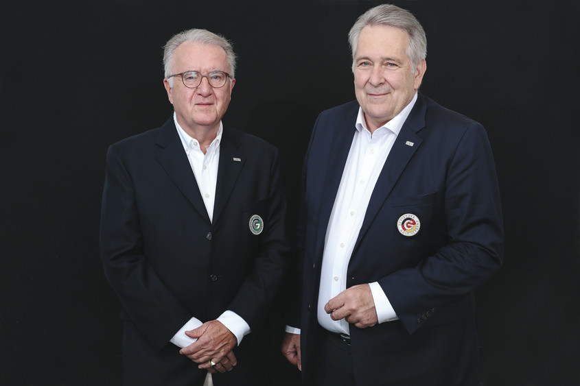 Claus M. Kobold (rechts) gemeinsam mit Achim Battermann (links). 