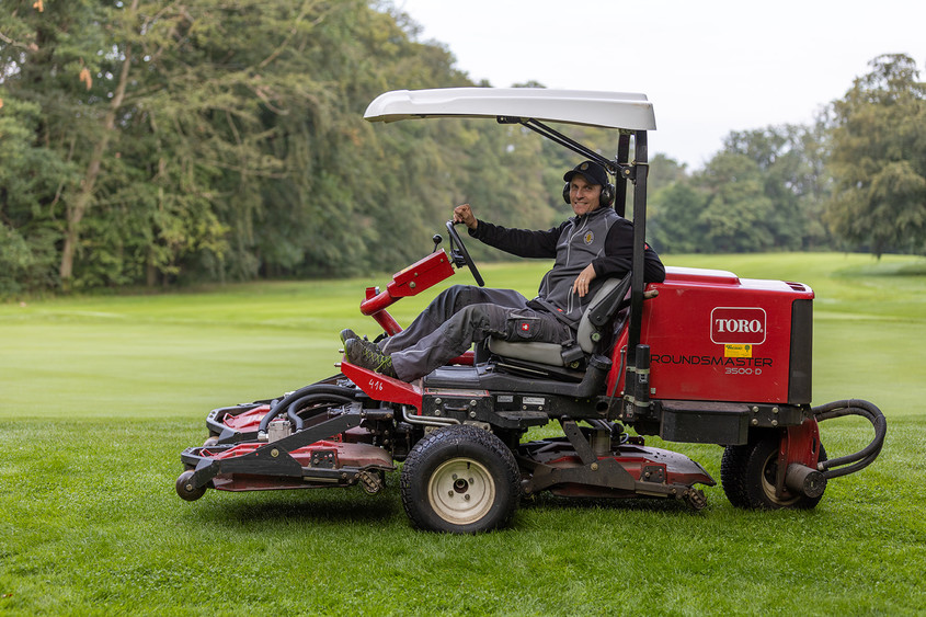 Jetzt noch Pilotclub bei Traumjob Golfplatz werden.