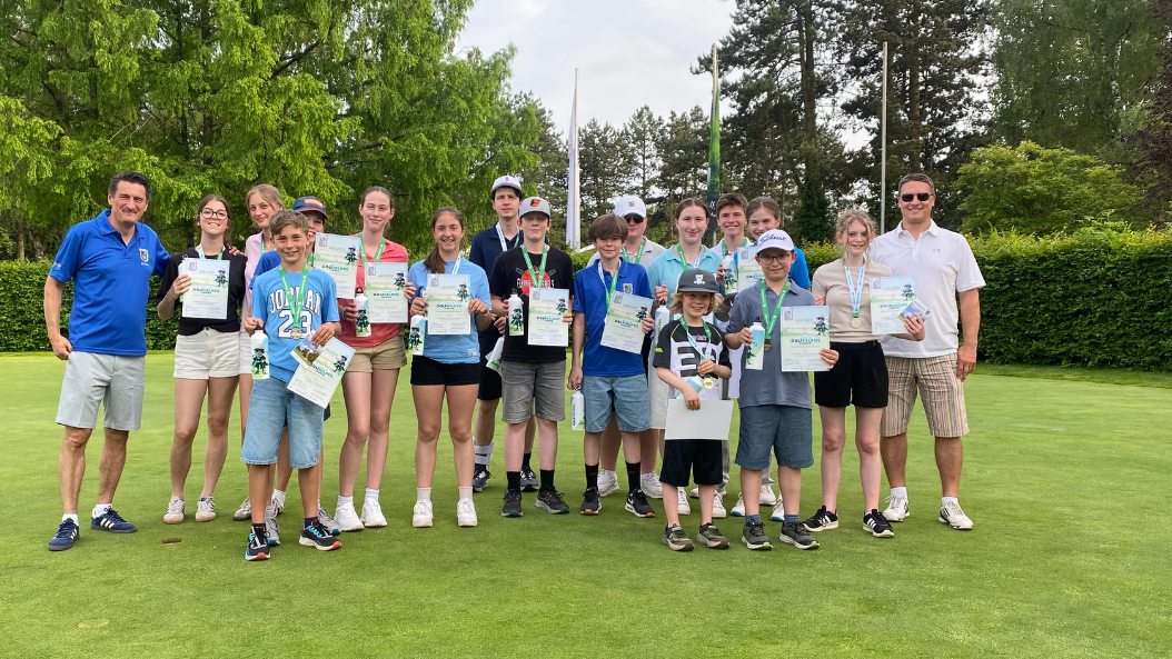 Strahlende Gesichter nach dem ersten „HanseMerkur Golfhelden“-Turnier im Golfclub Saarbrücken.